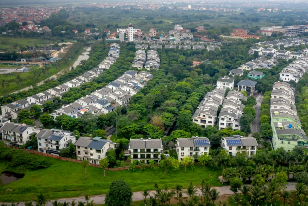 homes for sale in North Naples Florida near beaches and upscale communities