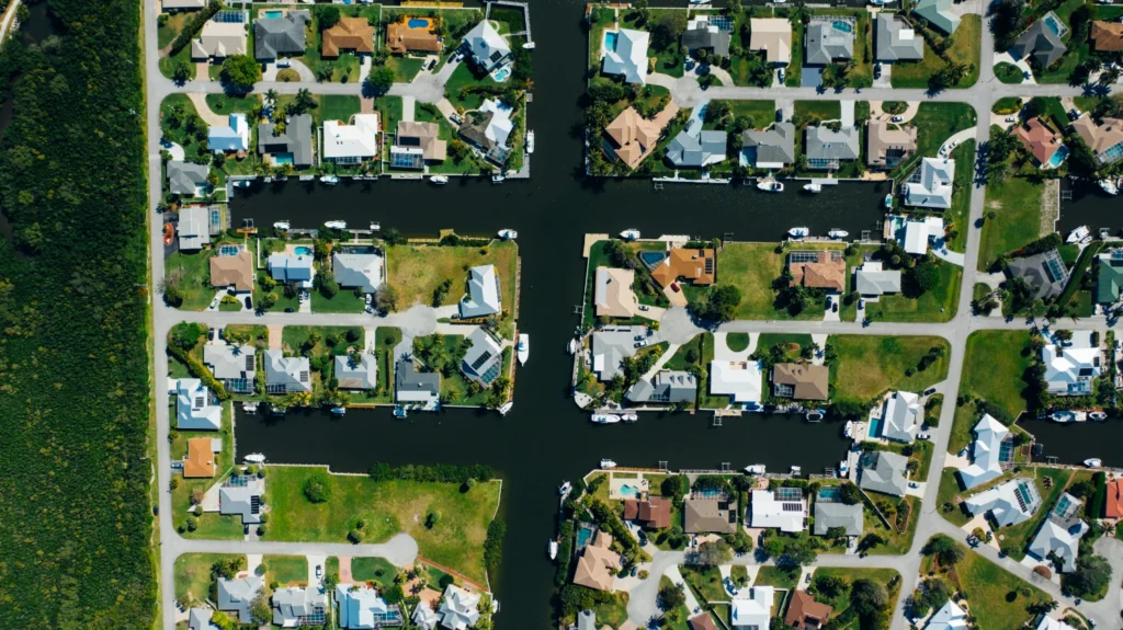 Port Royal Naples, Florida map showing nearby real estate areas including Golden Gate Estates, North Naples, and Pelican Bay luxury communities.
