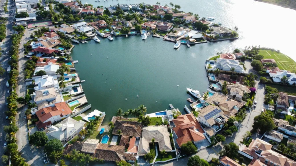 Homes for sale in Port Royal Naples FL with private dock and waterfront lifestyle